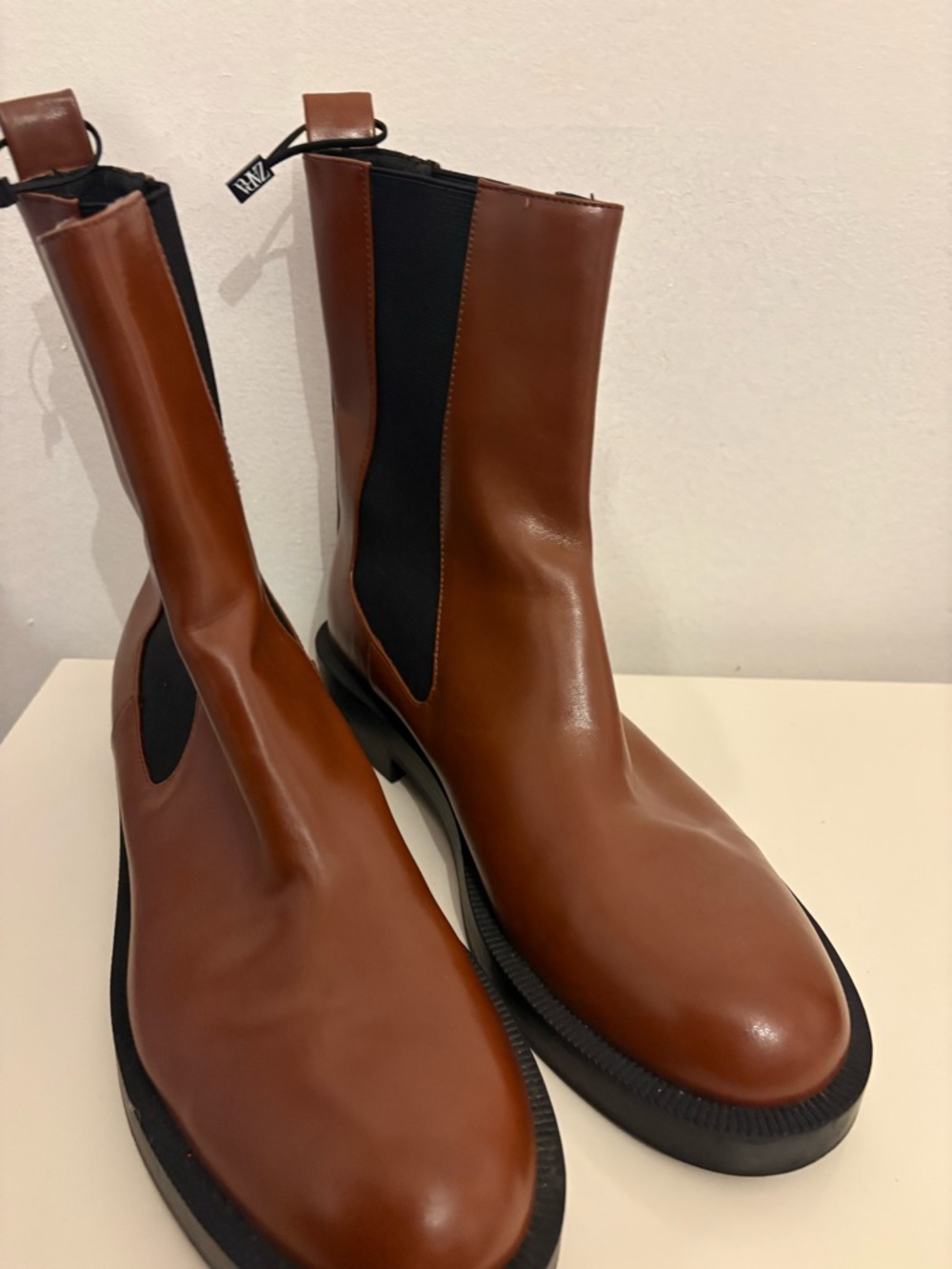 Zara Brown faux  Leather Chelsea Ankle Boots with Black Elastic - Picture 2 of 3